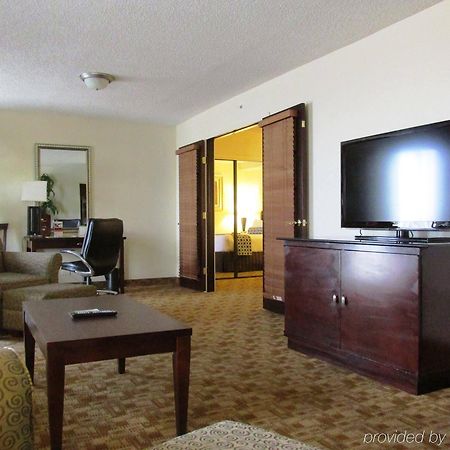 Radisson Hotel Austin - University Esterno foto