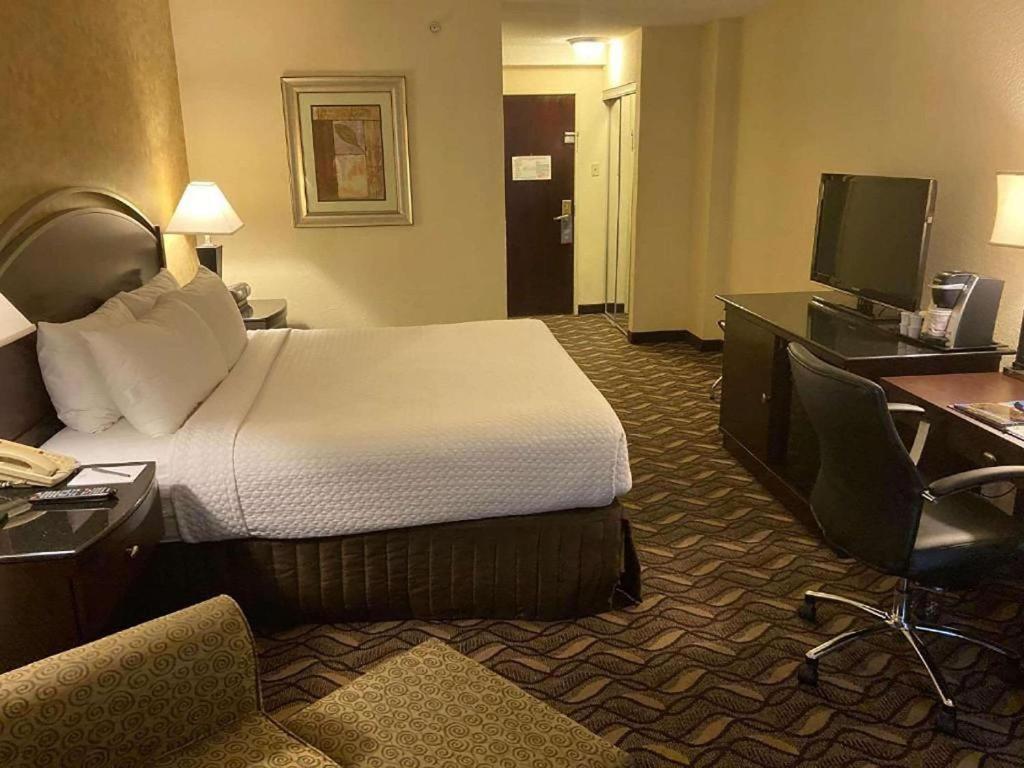 Radisson Hotel Austin - University Esterno foto