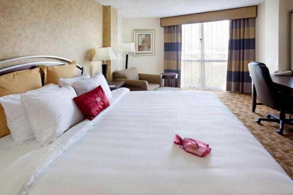 Radisson Hotel Austin - University Esterno foto