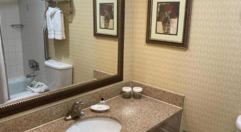 Radisson Hotel Austin - University Esterno foto